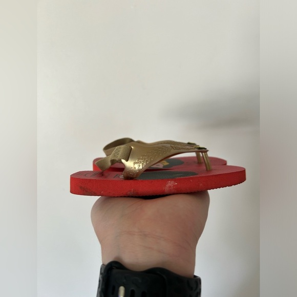 Wonder Woman Havaianas Flip Flops - Picture 4 of 5